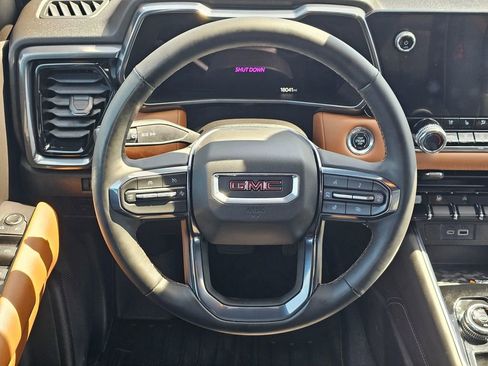 Used 2023 GMC Canyon AT4 w/ AT4 Premium Package AWD/4WD image 19