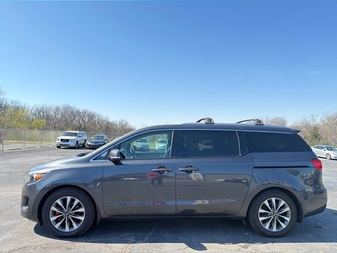 Used 2015 Kia Sedona SX image 1