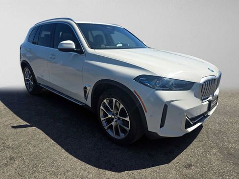Used 2024 BMW X5 xDrive50e AWD/4WD image 7