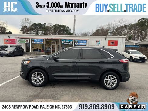 Used 2021 Ford Edge SEL w/ Cargo Accessory Package FWD image 2