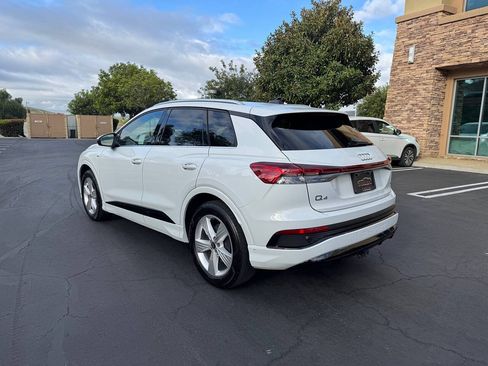 Used 2024 Audi Q4 e-tron Premium Plus w/ Premium Plus AWD/4WD image 3