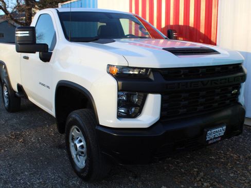 Used 2021 Chevrolet Silverado 2500 W/T w/ WT Convenience Package image 4