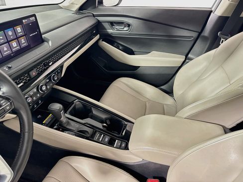 Used 2023 Honda Accord Touring image 24