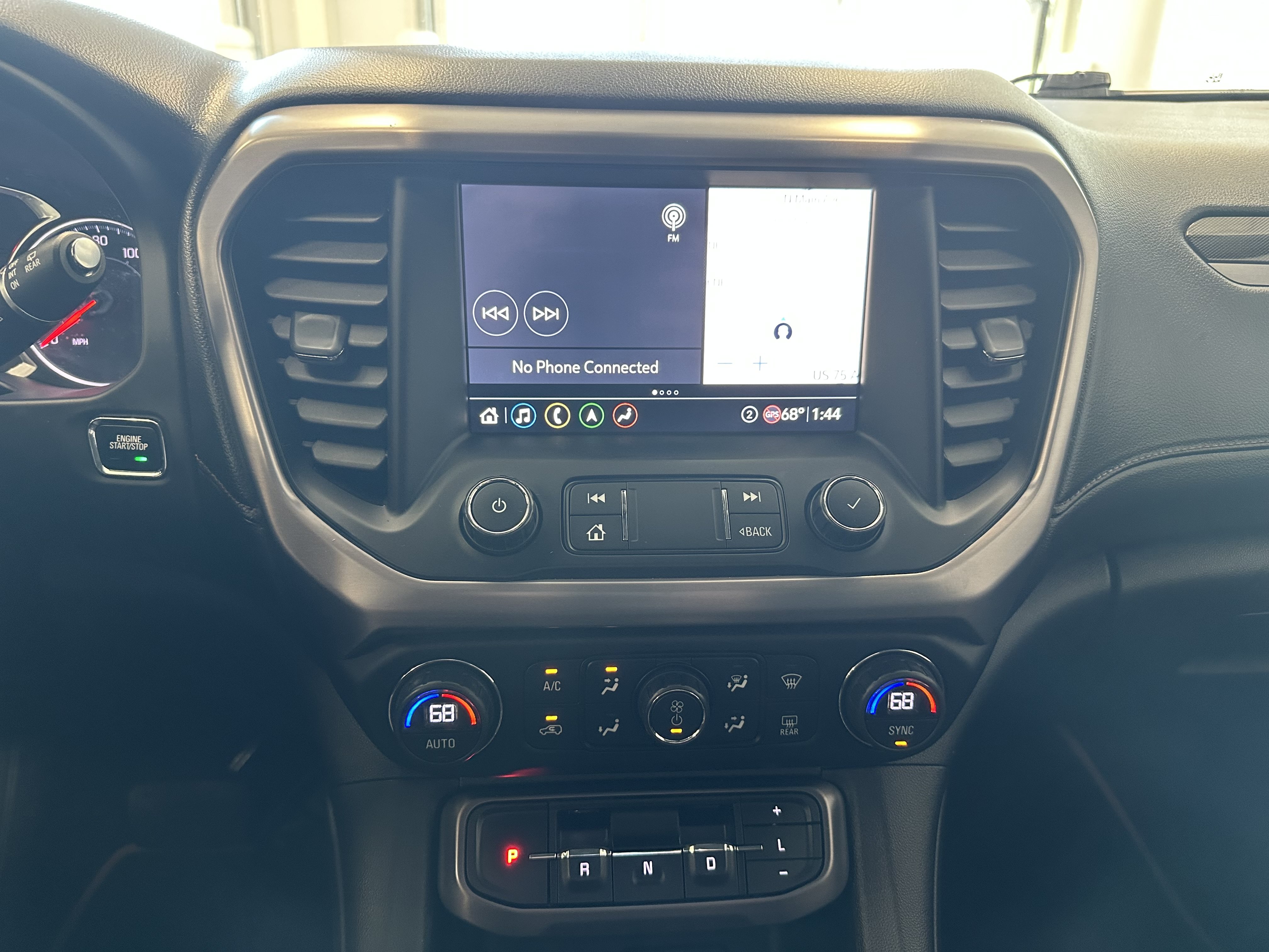 Used 2020 GMC Acadia AT4 w/ Trailering Package AWD/4WD image 17