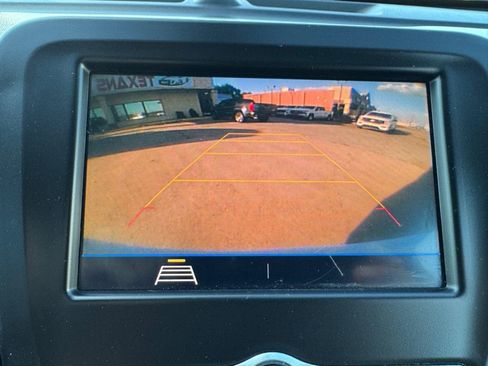 Used 2021 Chevrolet Equinox LT image 26