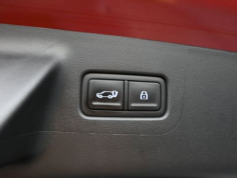 Used 2025 Hyundai Santa Fe SEL FWD image 19