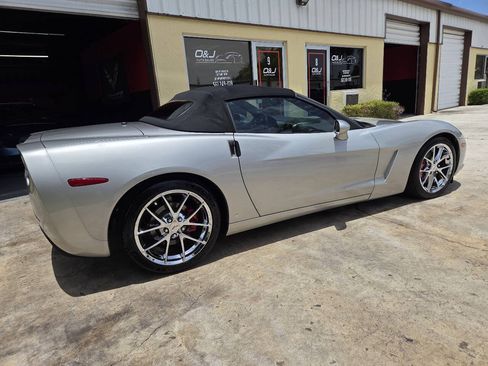 Used 2007 Chevrolet Corvette Convertible w/ Preferred Equipment Group RWD image 6