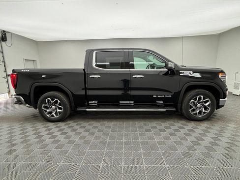 New 2026 GMC Sierra 1500 SLT w/ SLT Premium Package AWD/4WD image 10