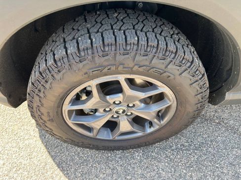 Used 2022 Ford Bronco Sport Badlands image 13