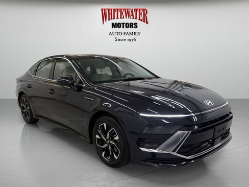 Used 2025 Hyundai Sonata SEL FWD image 5