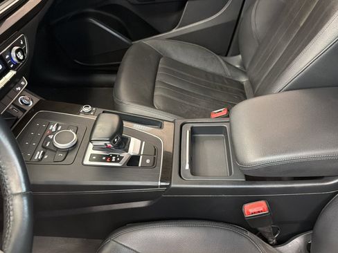 Used 2019 Audi Q5 2.0T Premium w/ Convenience Package AWD/4WD image 24