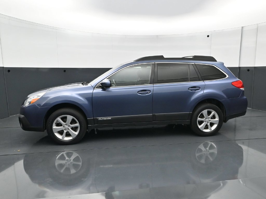 Used 2013 Subaru Outback Wilderness AWD/4WD image 3