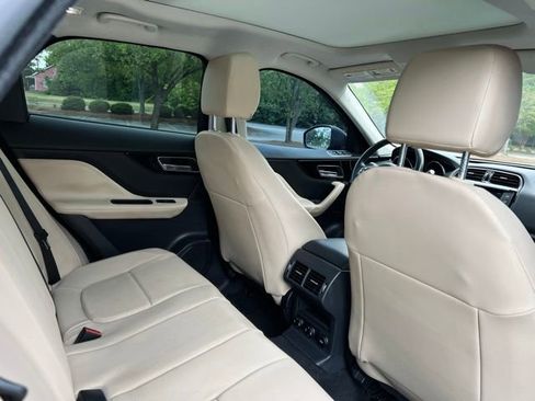 Used 2017 Jaguar F-PACE Premium AWD/4WD image 19