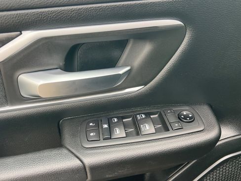 Used 2021 RAM 1500 Big Horn image 11