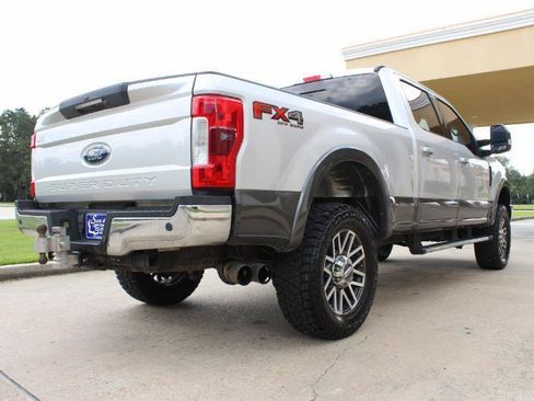 Used 2017 Ford F250 Lariat w/ Lariat Ultimate Package AWD/4WD image 17