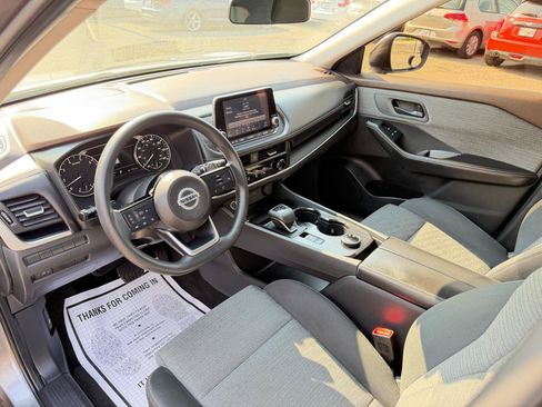 Used 2021 Nissan Rogue S AWD/4WD image 12