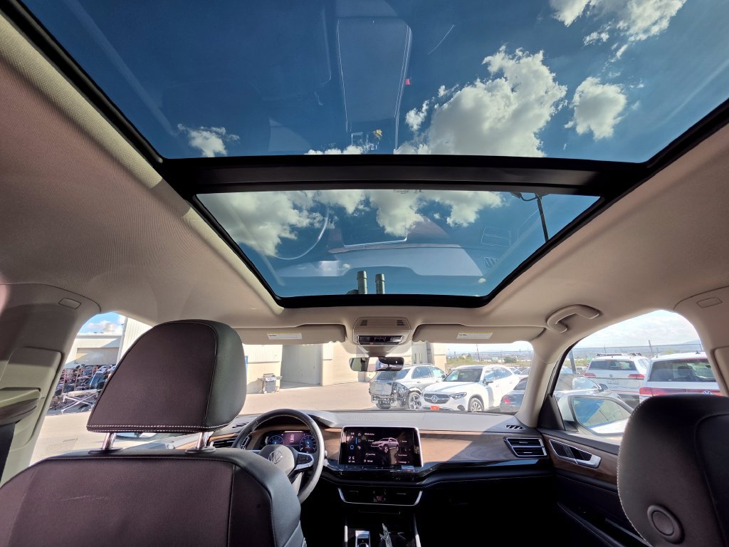 Certified 2026 Volkswagen Atlas SE FWD image 16