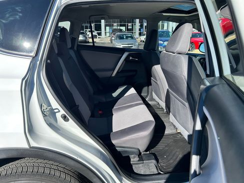 Used 2015 Toyota RAV4 XLE image 25