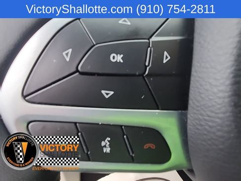 Certified 2023 Chrysler Voyager LX FWD image 11