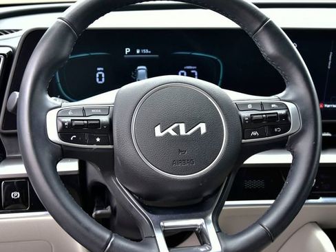 Certified 2025 Kia Sportage EX FWD image 17