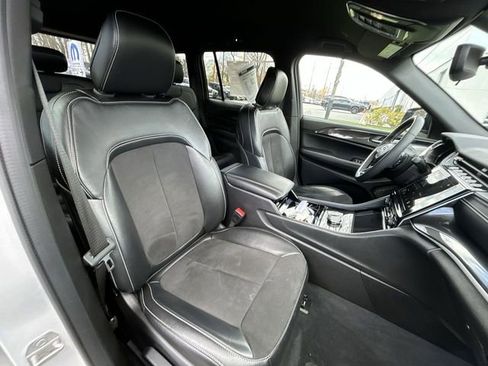 Certified 2023 Jeep Grand Cherokee Altitude image 25