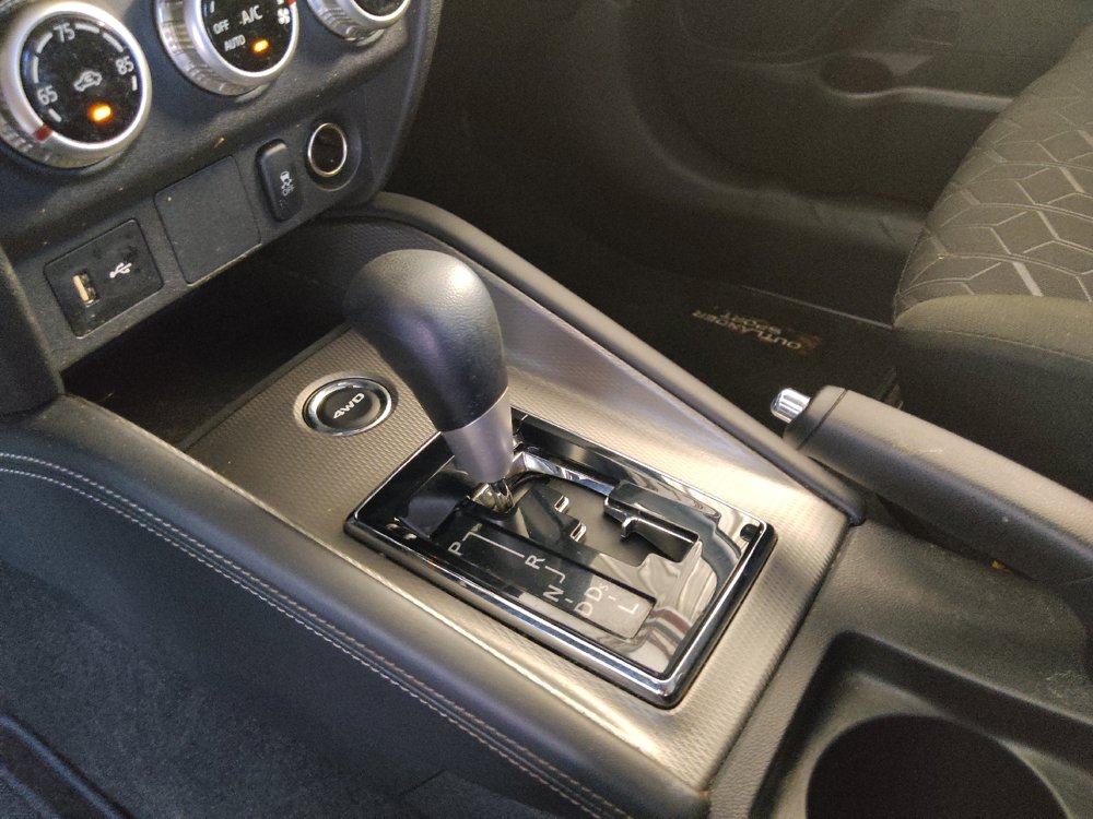 Used 2023 Mitsubishi Outlander Sport AWD image 26