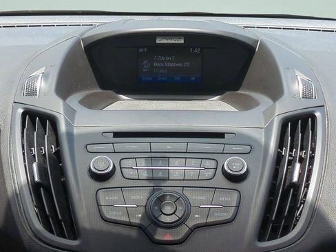 Used 2017 Ford Escape SE FWD image 13