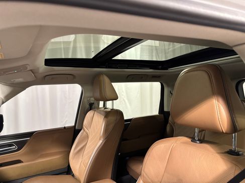 Used 2025 INFINITI QX80 Luxe AWD/4WD image 25