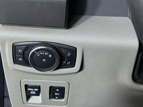 Used 2018 Ford F150 XLT w/ Equipment Group 302A Luxury image 17