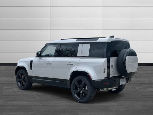 New 2026 Land Rover Defender 110 X-Dynamic SE AWD/4WD image 3
