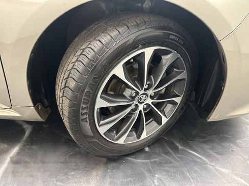 Used 2016 Toyota Avalon XLE Premium image 29