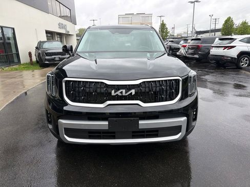Used 2025 Kia Telluride EX AWD/4WD image 4
