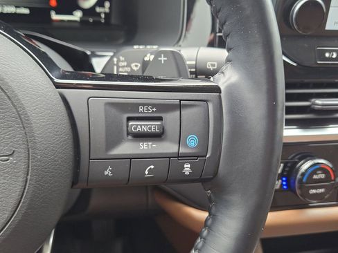 Used 2023 Nissan Pathfinder Platinum w/ Cargo Package AWD/4WD image 30