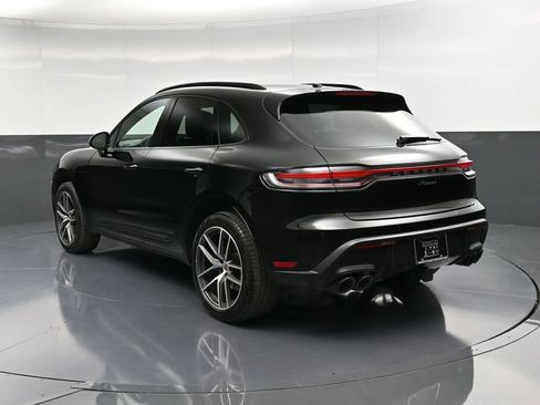 Certified 2023 Porsche Macan Turbo image 9