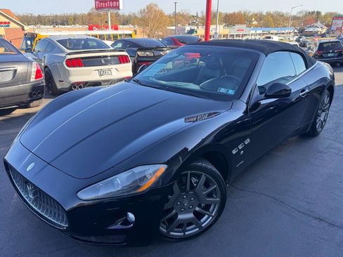 Used 2012 Maserati GranTurismo Convertible RWD image 2