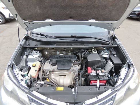 Used 2013 Toyota RAV4 XLE AWD/4WD image 10