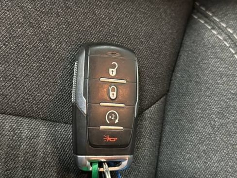 Used 2020 RAM 1500 Big Horn AWD/4WD image 42