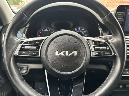 Certified 2023 Kia Seltos S FWD image 31