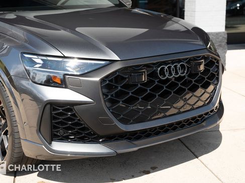 Used 2025 Audi RS Q8 performance image 2