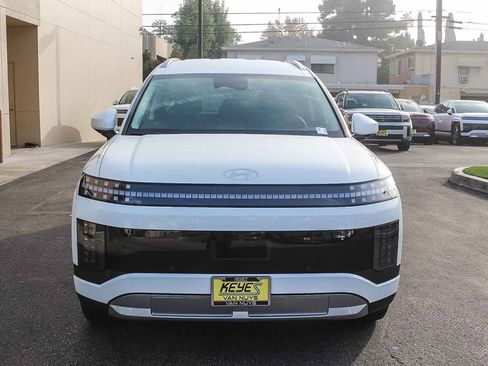 New 2026 Hyundai Ioniq 9 S image 2