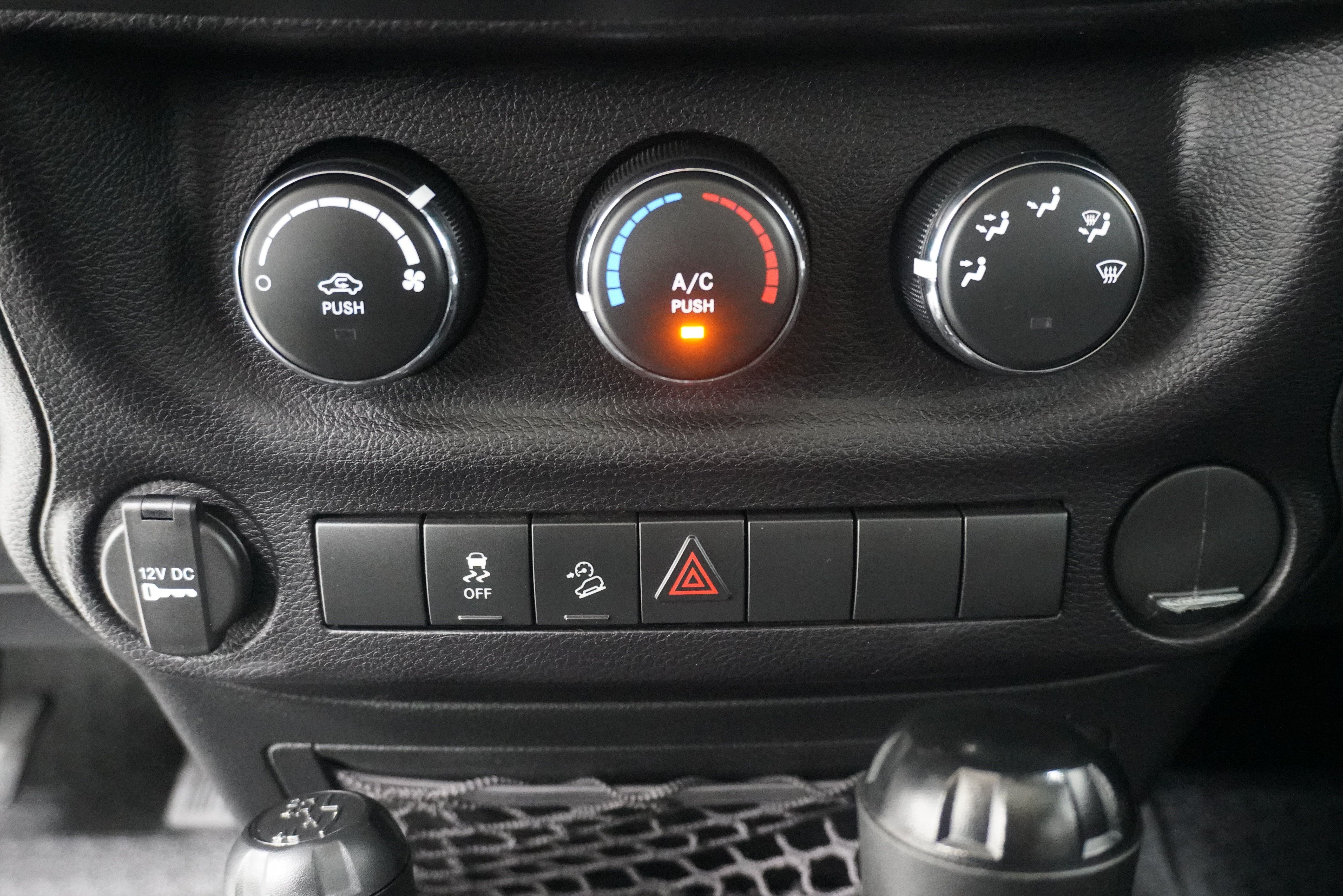 Used 2016 Jeep Wrangler Unlimited Sport AWD/4WD image 20
