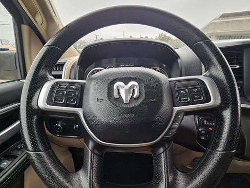 Used 2022 RAM 2500 Big Horn image 11