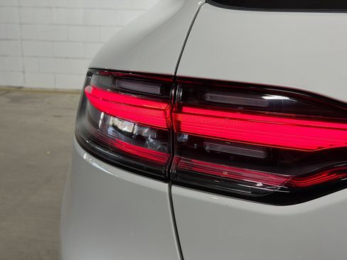 Certified 2026 Porsche Macan S AWD/4WD image 11