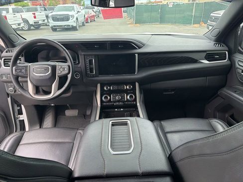 Certified 2024 GMC Yukon Denali AWD/4WD image 10