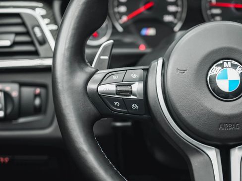 Used 2016 BMW M4 Convertible image 59