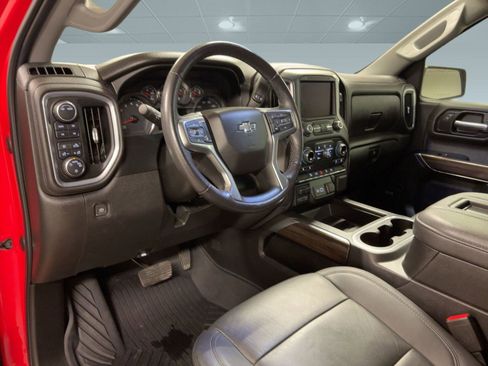 Certified 2022 Chevrolet Silverado 1500 LT Trail Boss w/ Convenience Package II image 3