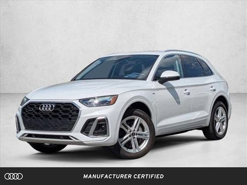 Certified 2024 Audi Q5 e Premium Plus w/ Premium Plus Package AWD/4WD image 1