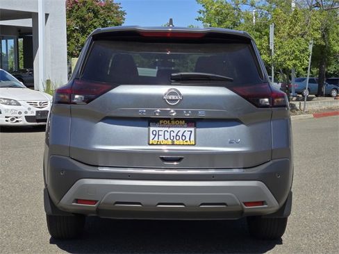 Used 2023 Nissan Rogue SV image 5
