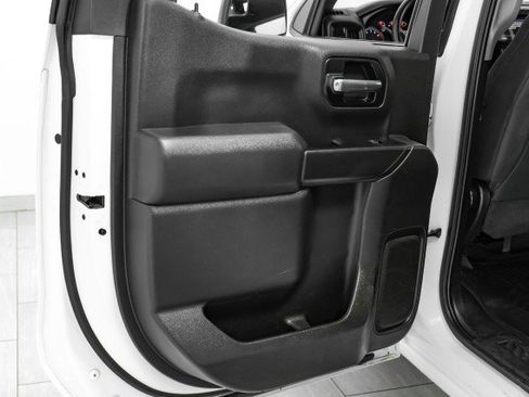 Used 2019 Chevrolet Silverado 1500 Custom w/ Custom Value Package image 41