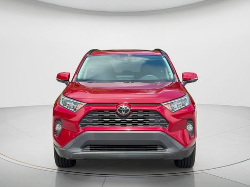 Used 2019 Toyota RAV4 XLE Premium w/ Advanced Technology Package FWD image 2